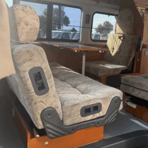 
								2005 Toyota Hiace Camper Van #172 full									