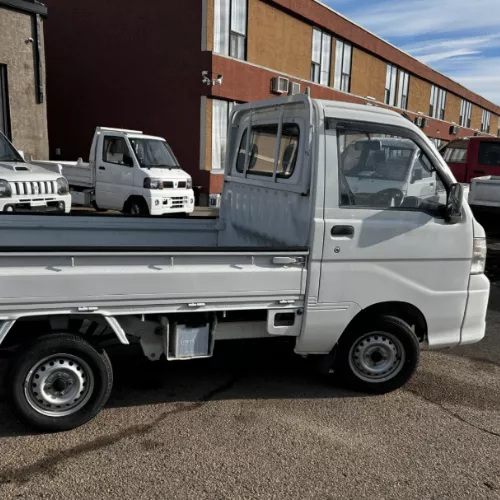 
								2006 Daihatsu Hijet Mini Truck #88 full									
