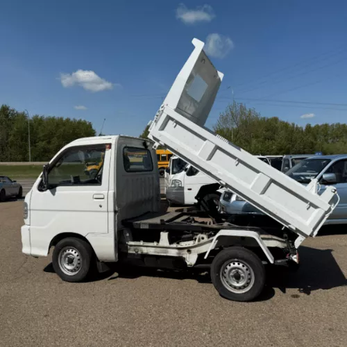 
								2004 Daihatsu Hijet Mini Dump Truck #141 full									