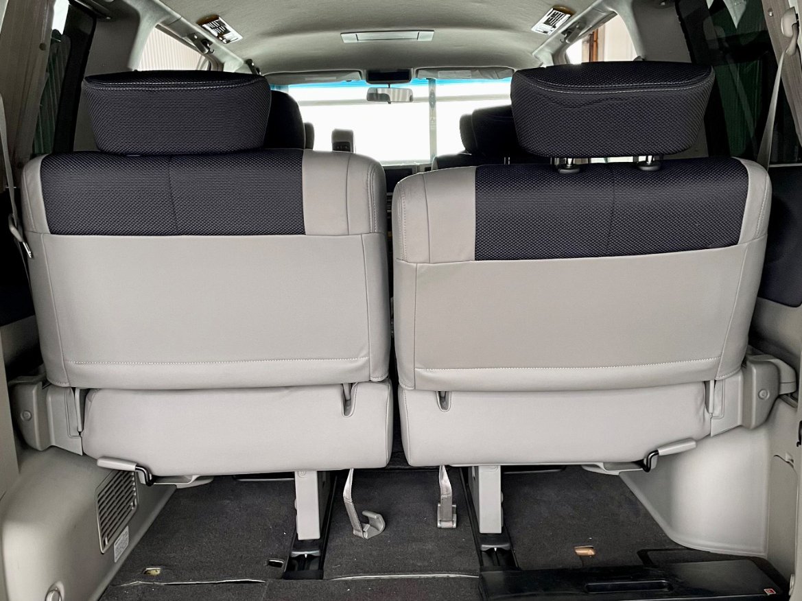 
								2004 Nissan Elgrand #18 full									