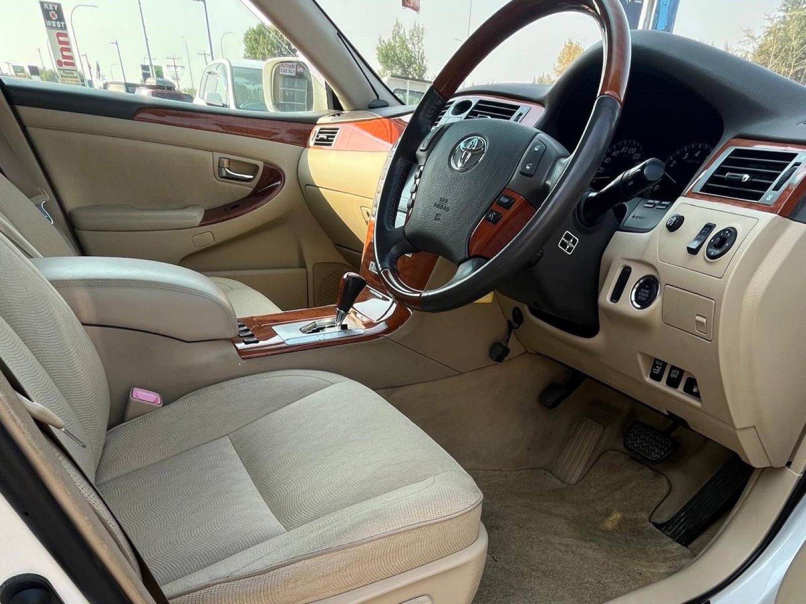 
								2004 Toyota Crown Majesta #4 full									