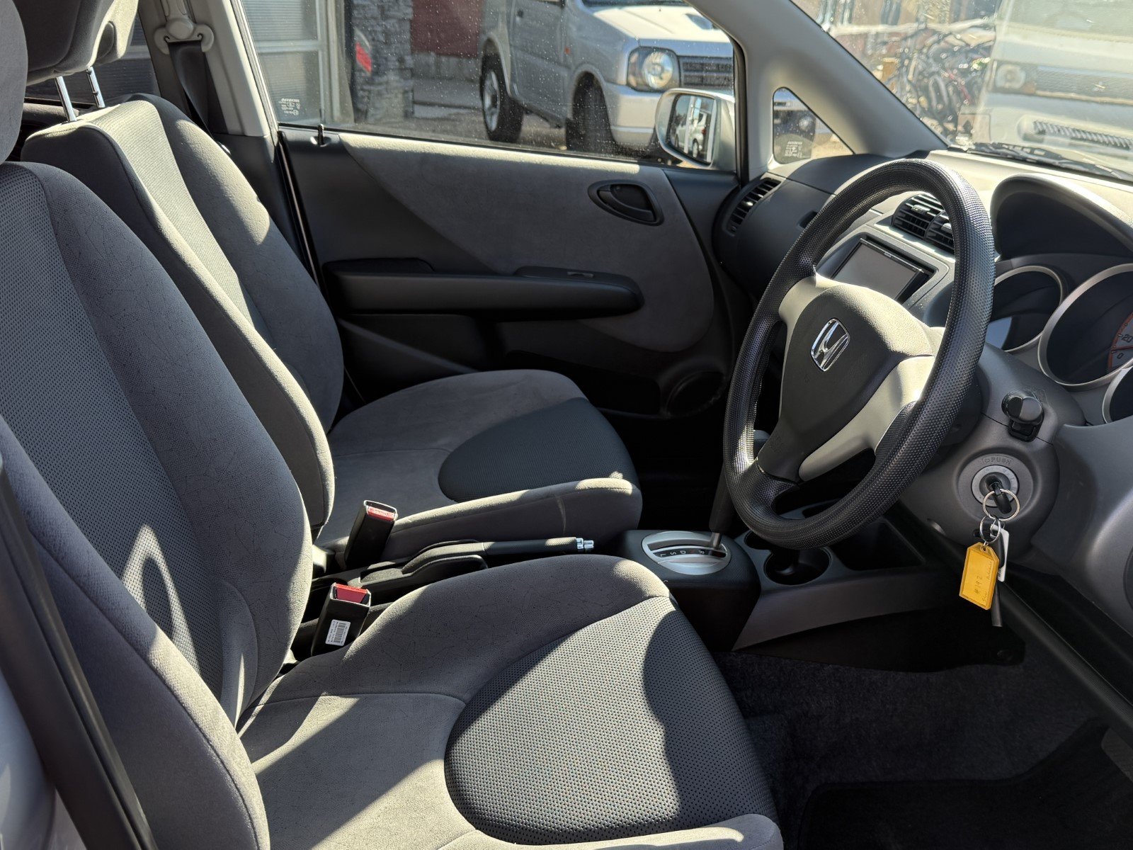 
								2005 Honda Fit #192 full									