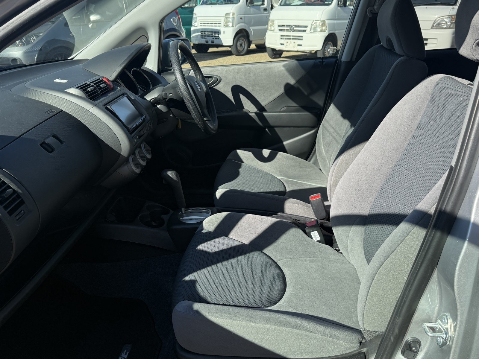 
								2005 Honda Fit #192 full									