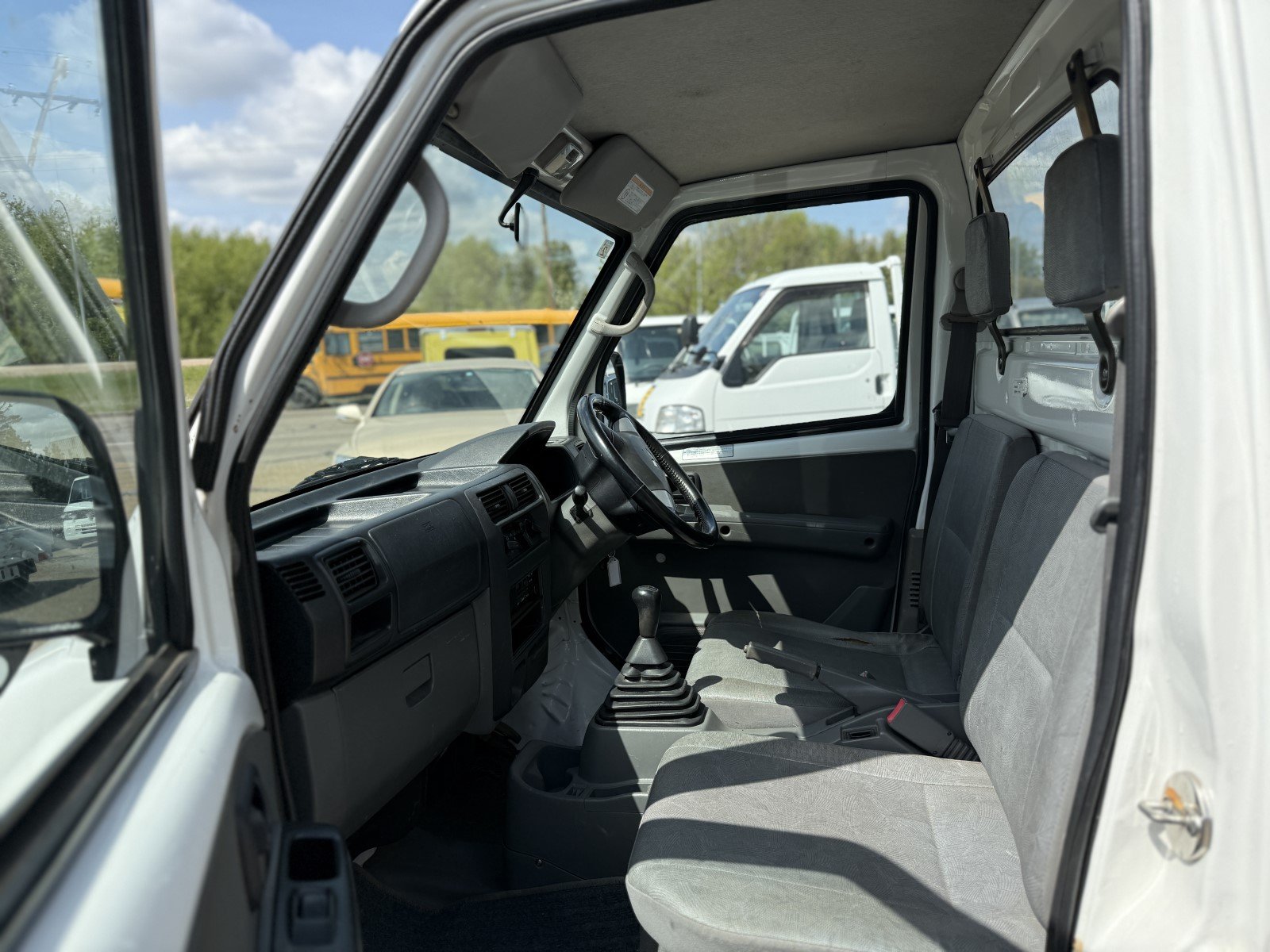 
								2005 Mitsubishi Minicab Mini Dump 4WD #119 full									
