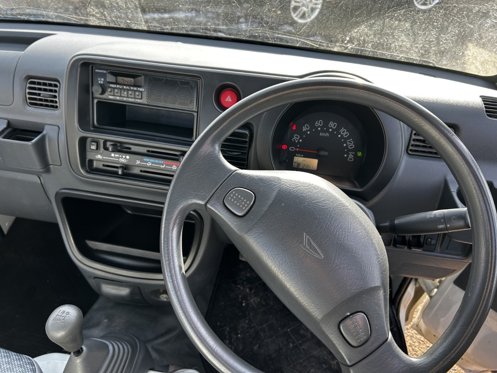 
								2006 Daihatsu Hijet 4WD #88 full									