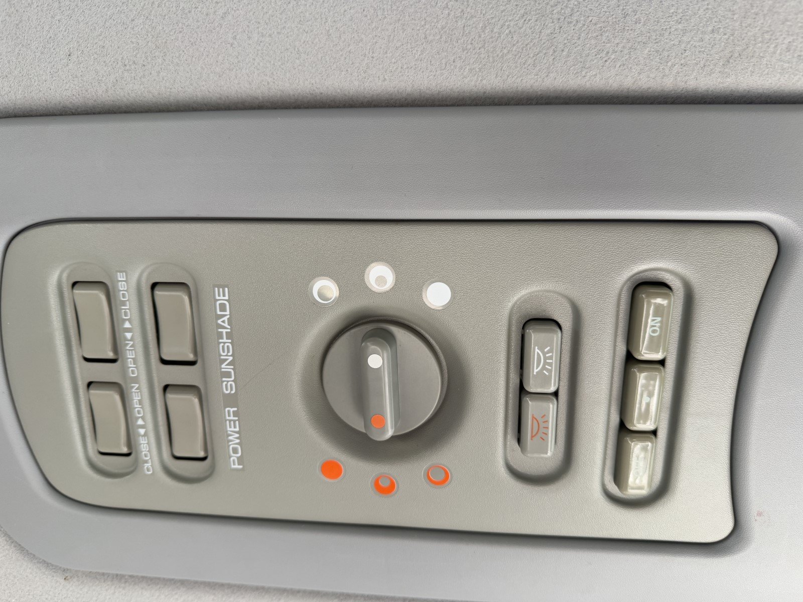 
								2006 Mitsubishi Delica Space Gear 4WD #AA006 full									