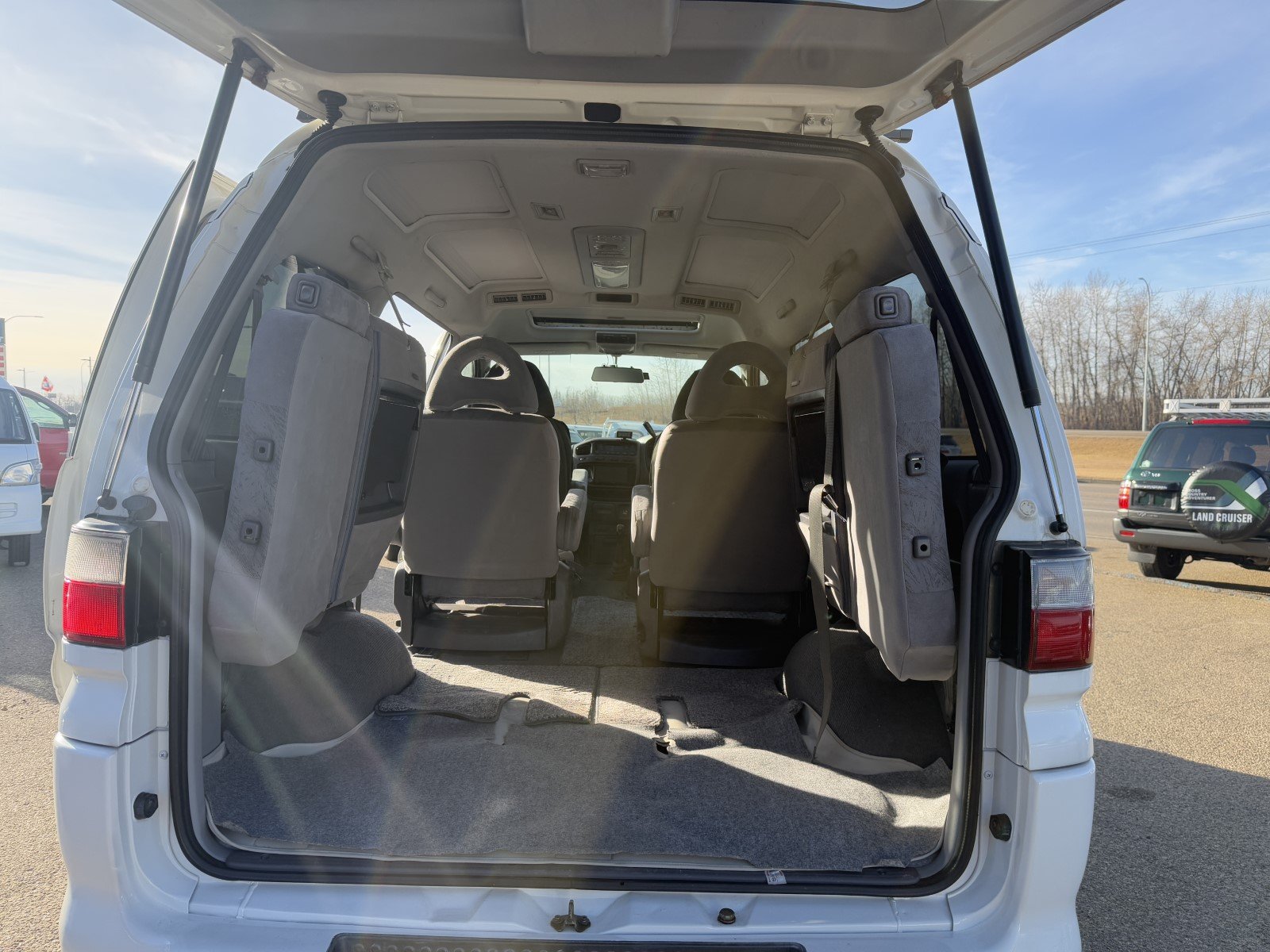 
								2006 Mitsubishi Delica Space Gear 4WD #AA006 full									