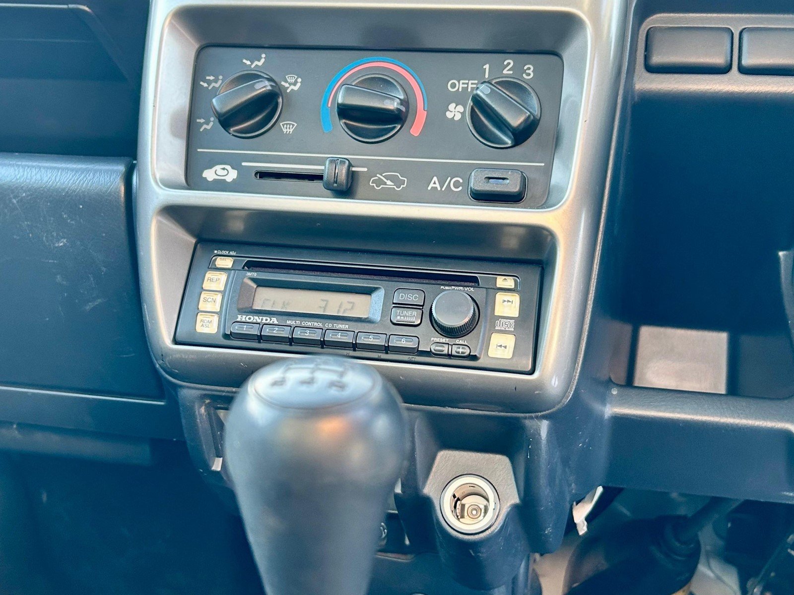 
								2007 Daihatsu Hijet PTO Dump 4WD #76 full									