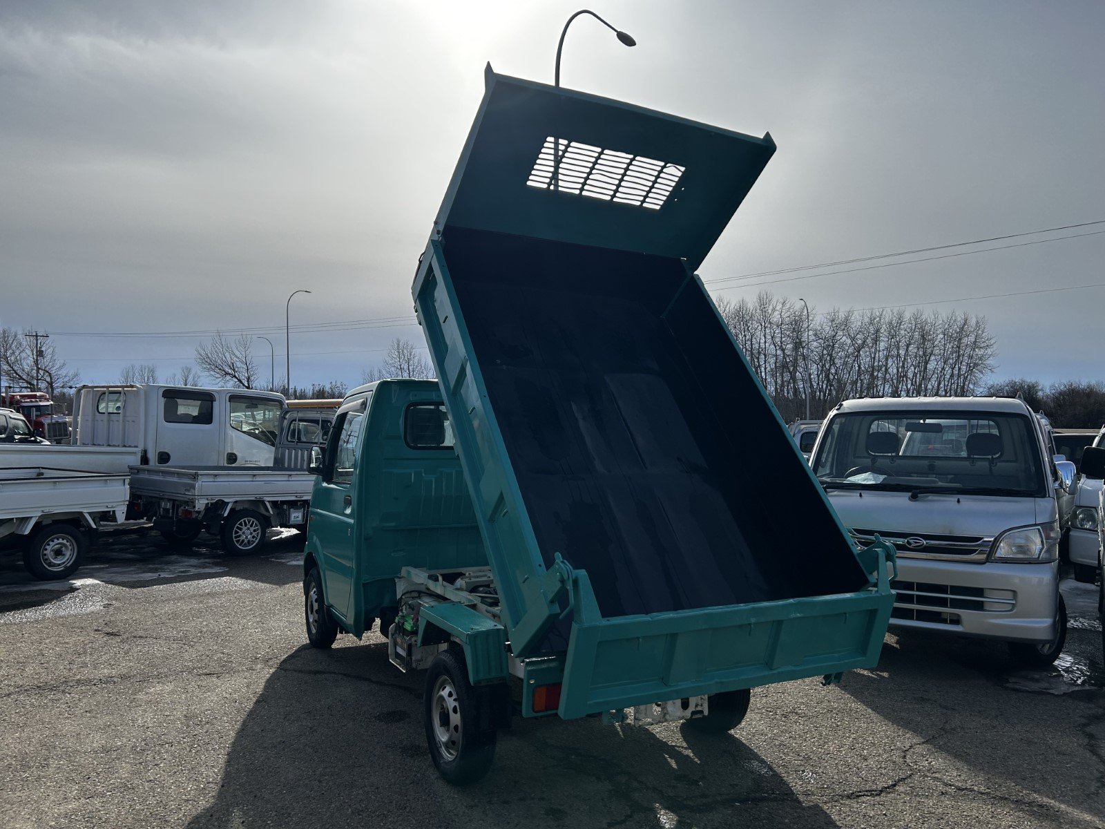 
								2007 Suzuki Carry Mini Dump 4WD #79 full									