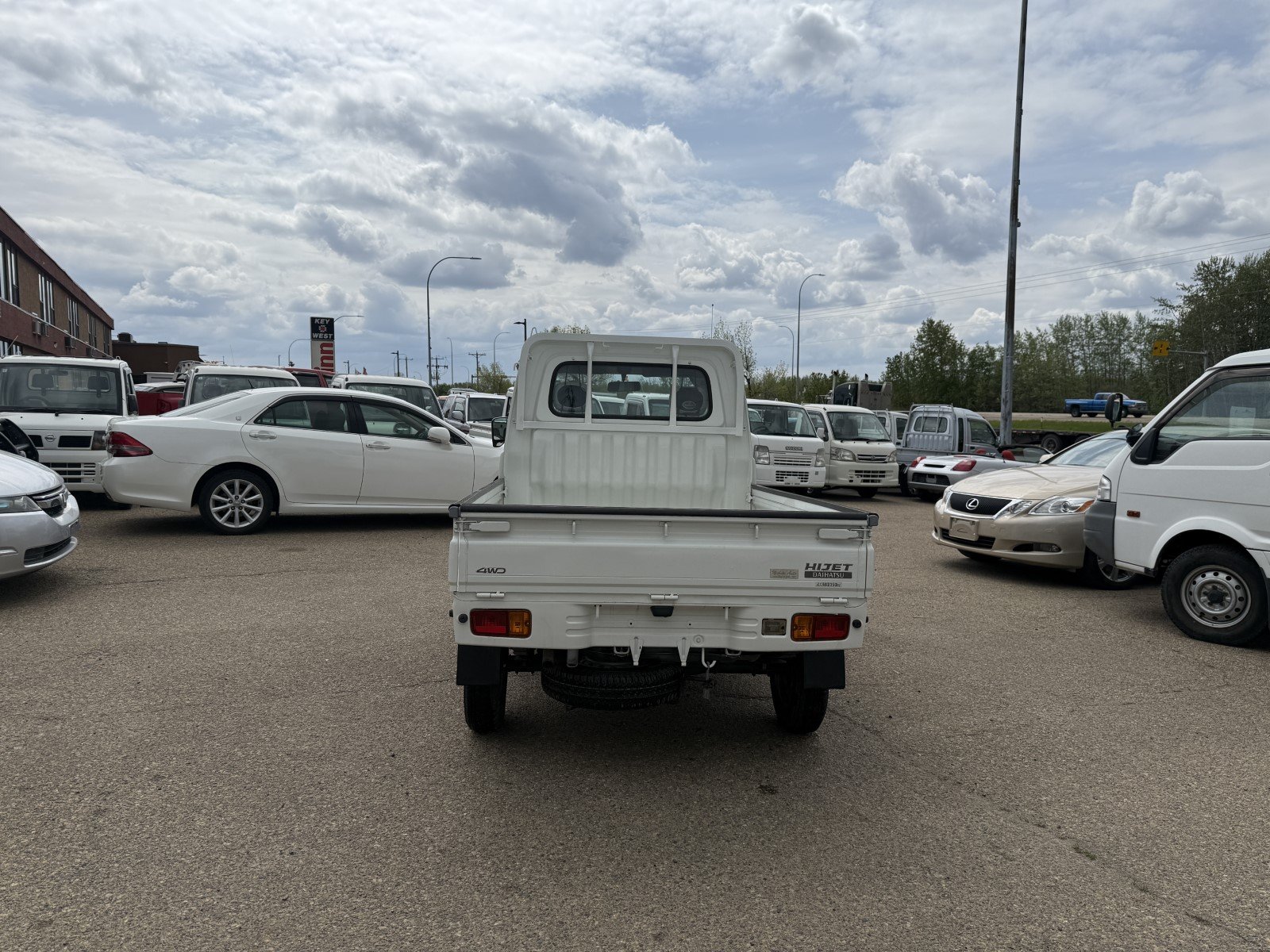 
								2008 Daihatsu Hijet 4WD #139 full									