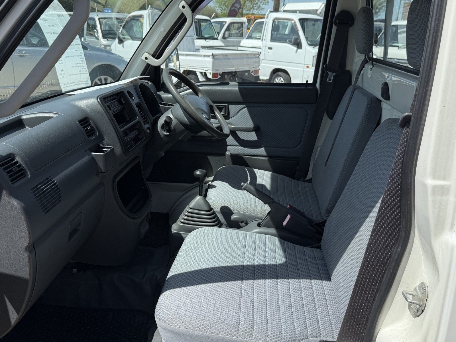 
								2008 Daihatsu Hijet 4WD #140 full									