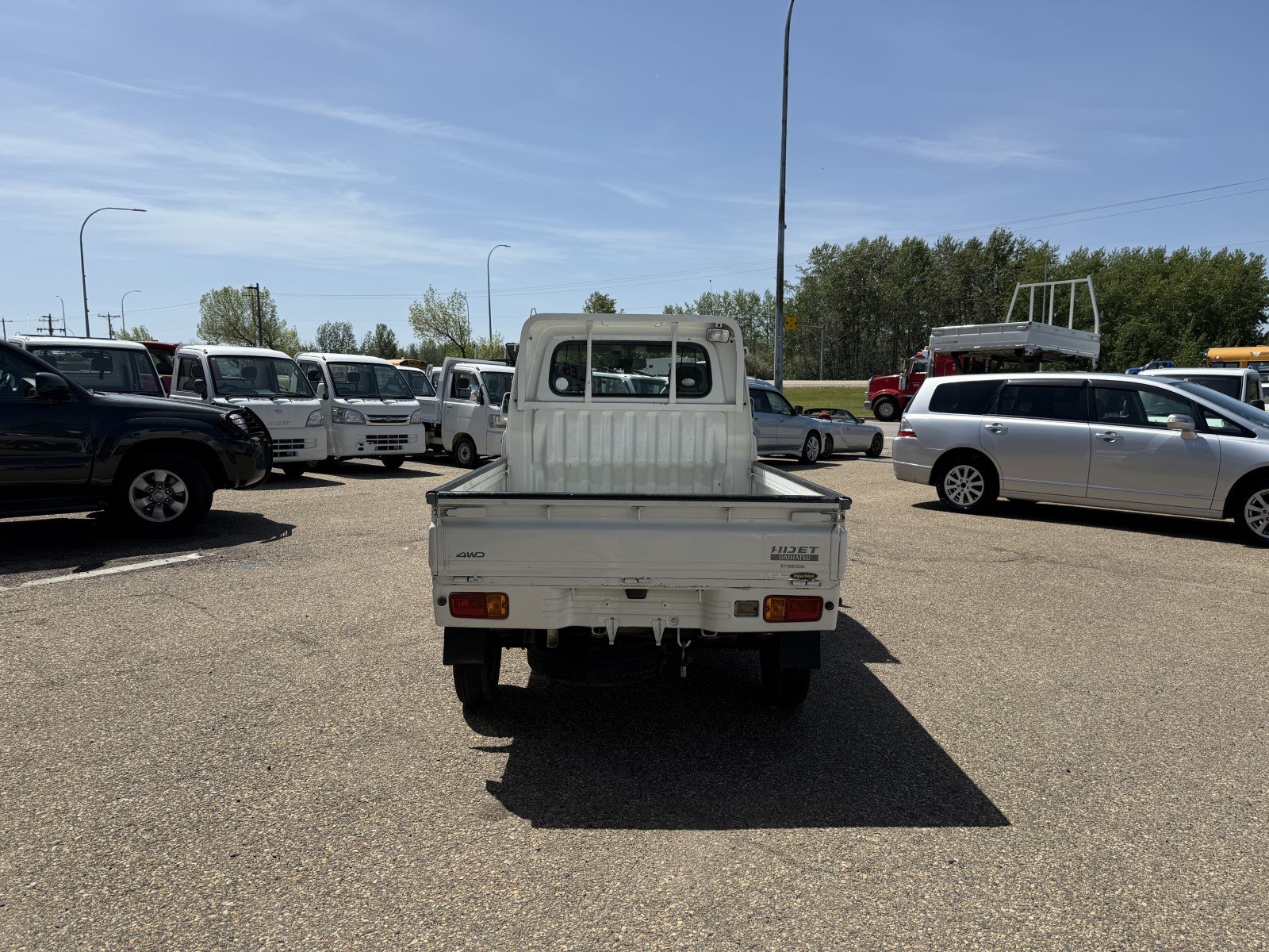 
								2008 Daihatsu Hijet 4WD #111 full									