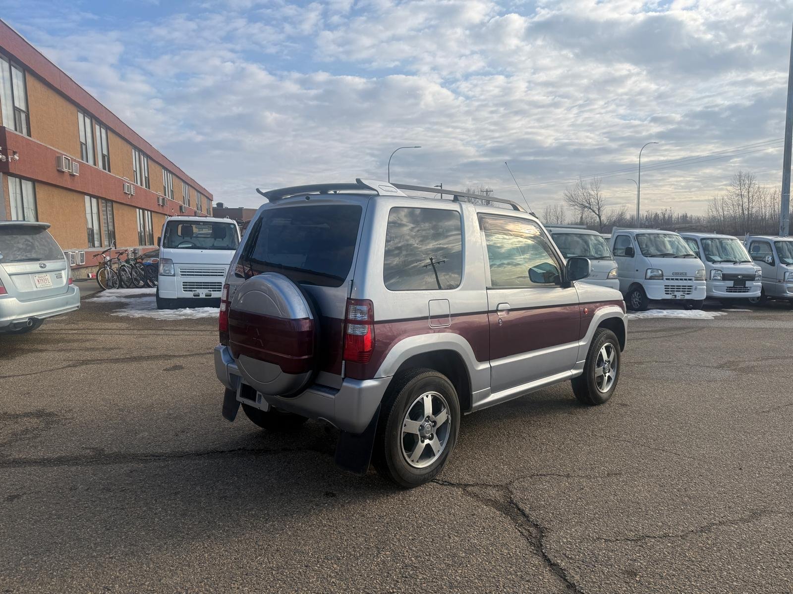 
								2008 Mitsubishi Pajero Mini 4WD #28 full									