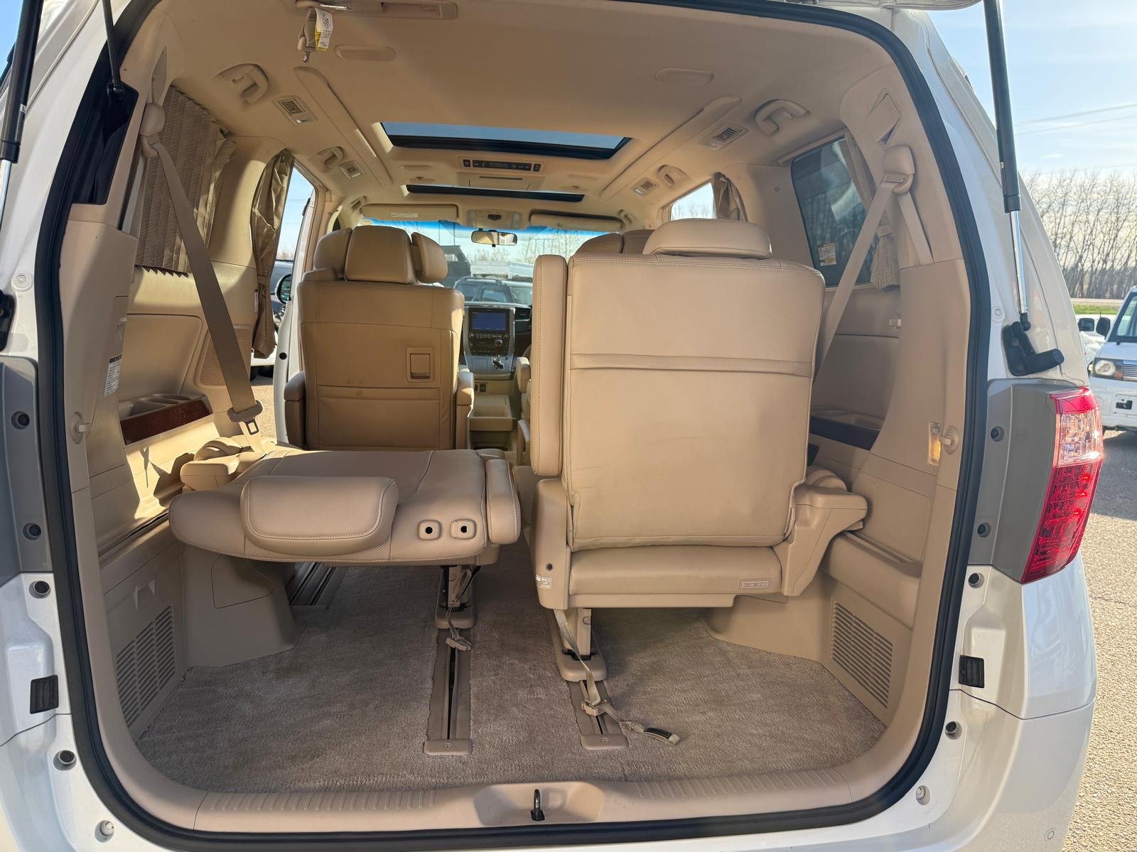 
								2008 Toyota Alphard #25 full									