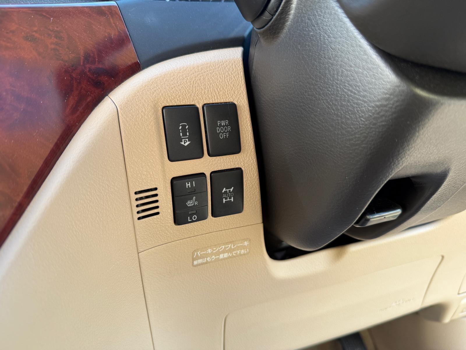 
								2008 Toyota Alphard #25 full									