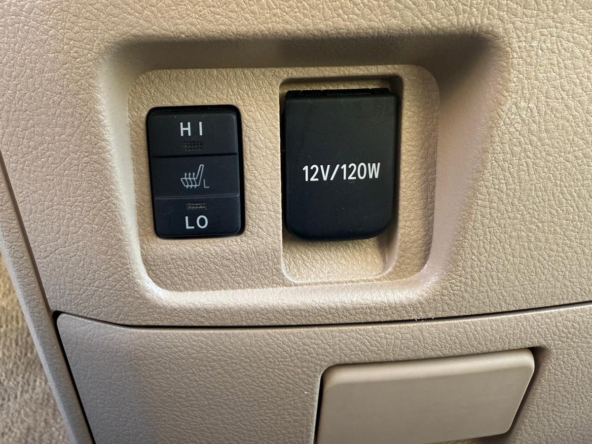 
								2008 Toyota Alphard #25 full									