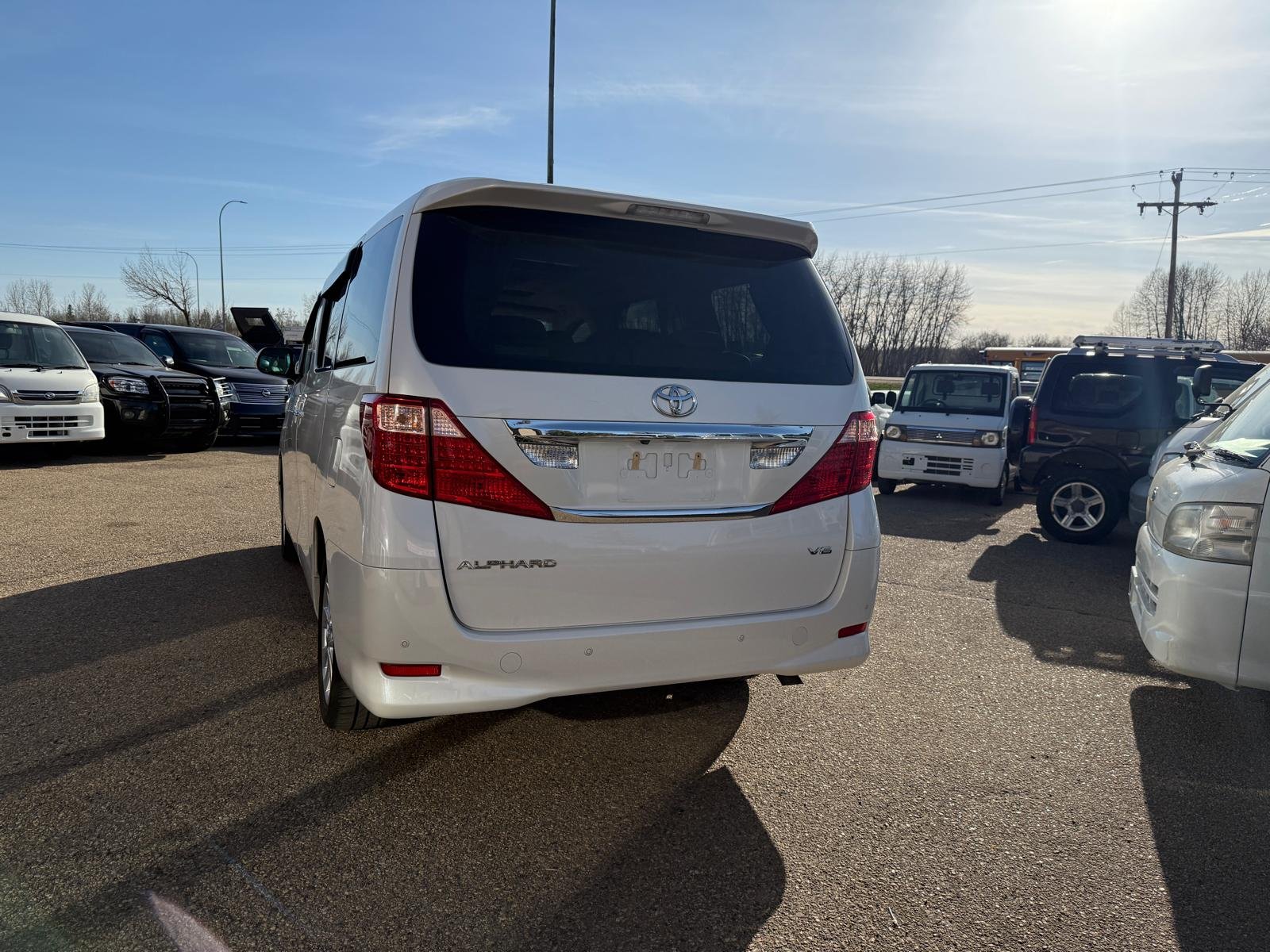 
								2008 Toyota Alphard #25 full									