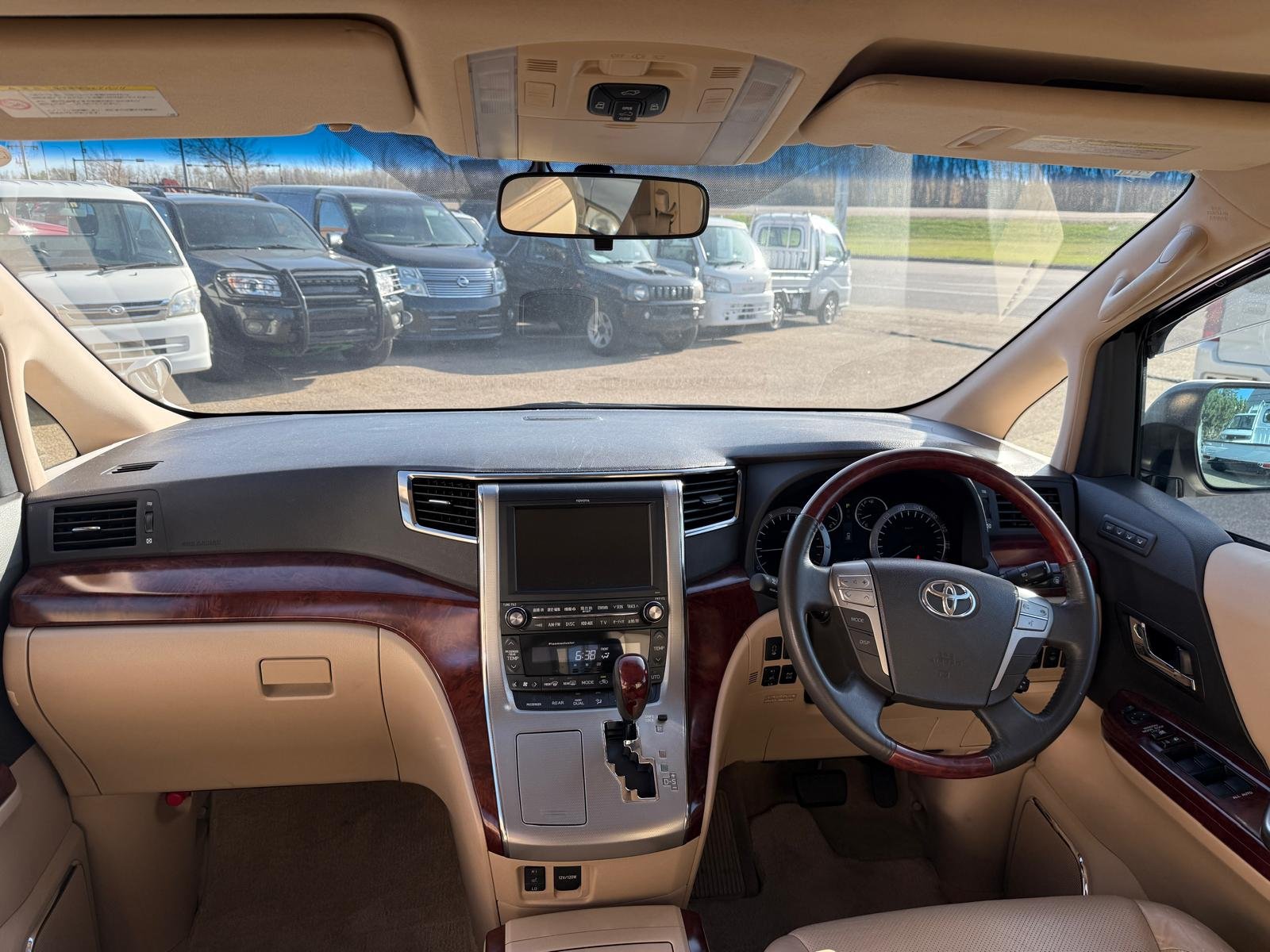 
								2008 Toyota Alphard #25 full									