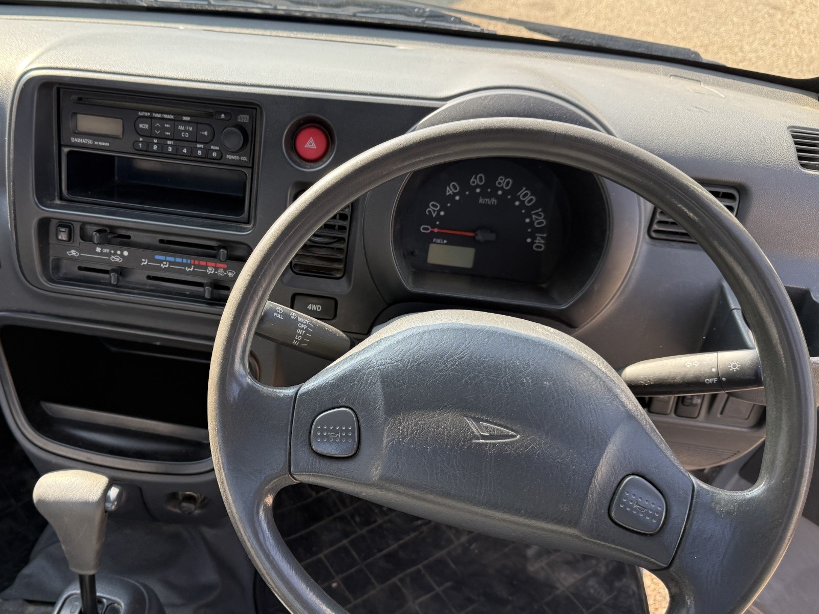 
								2009 Daihatsu Hijet 4WD #157 full									