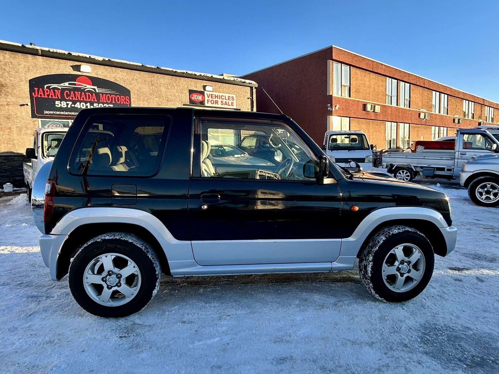 
								2009 Mitsubishi Pajero Mini 4WD #64 full									