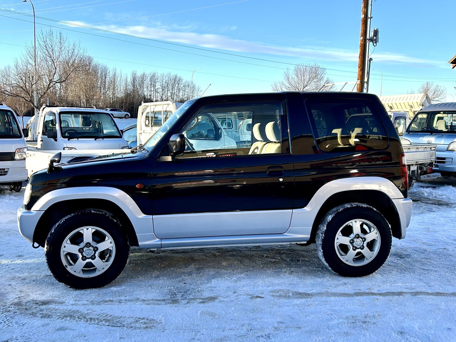 
								2009 Mitsubishi Pajero Mini 4WD #64 full									