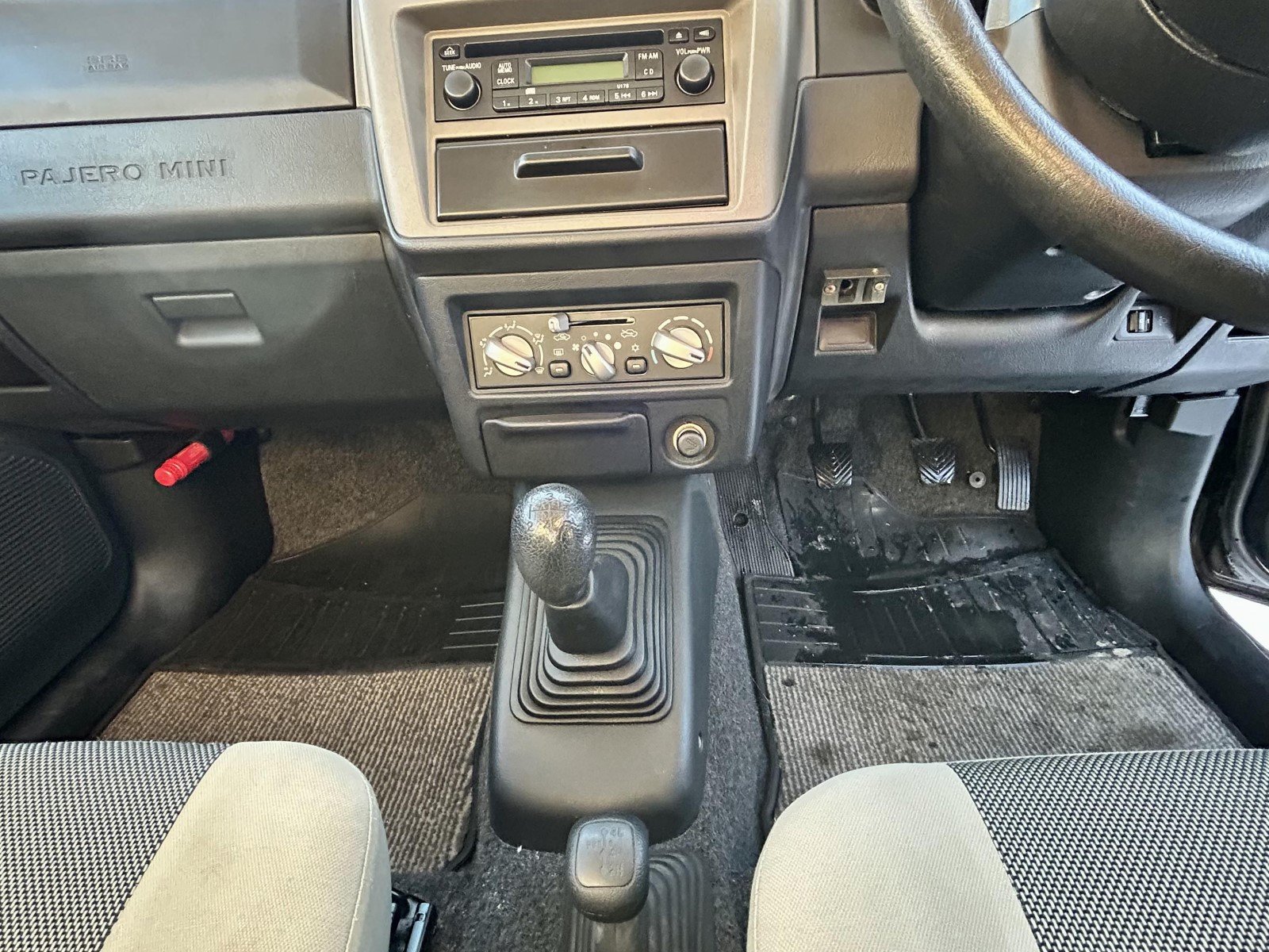 
								2009 Mitsubishi Pajero Mini 4WD #64 full									