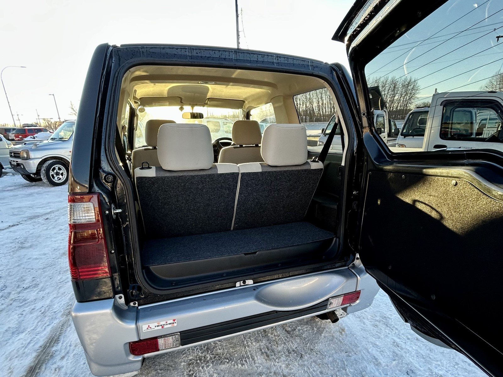 
								2009 Mitsubishi Pajero Mini 4WD #64 full									