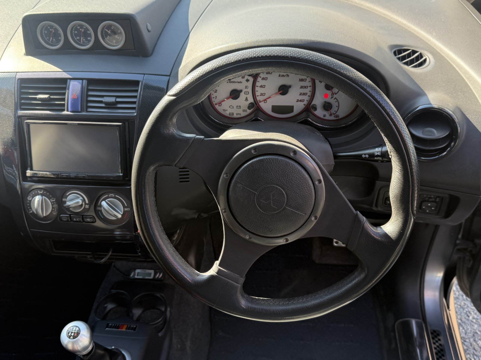 
								2010 Mitsubishi Colt Ralliart R #180 full									