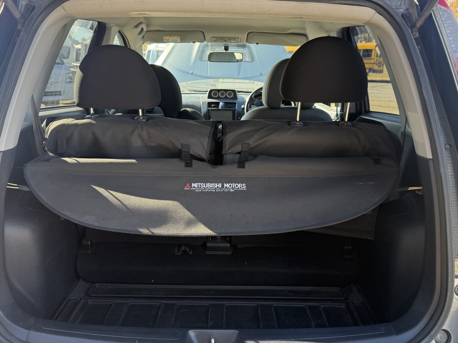 
								2010 Mitsubishi Colt Ralliart R #180 full									