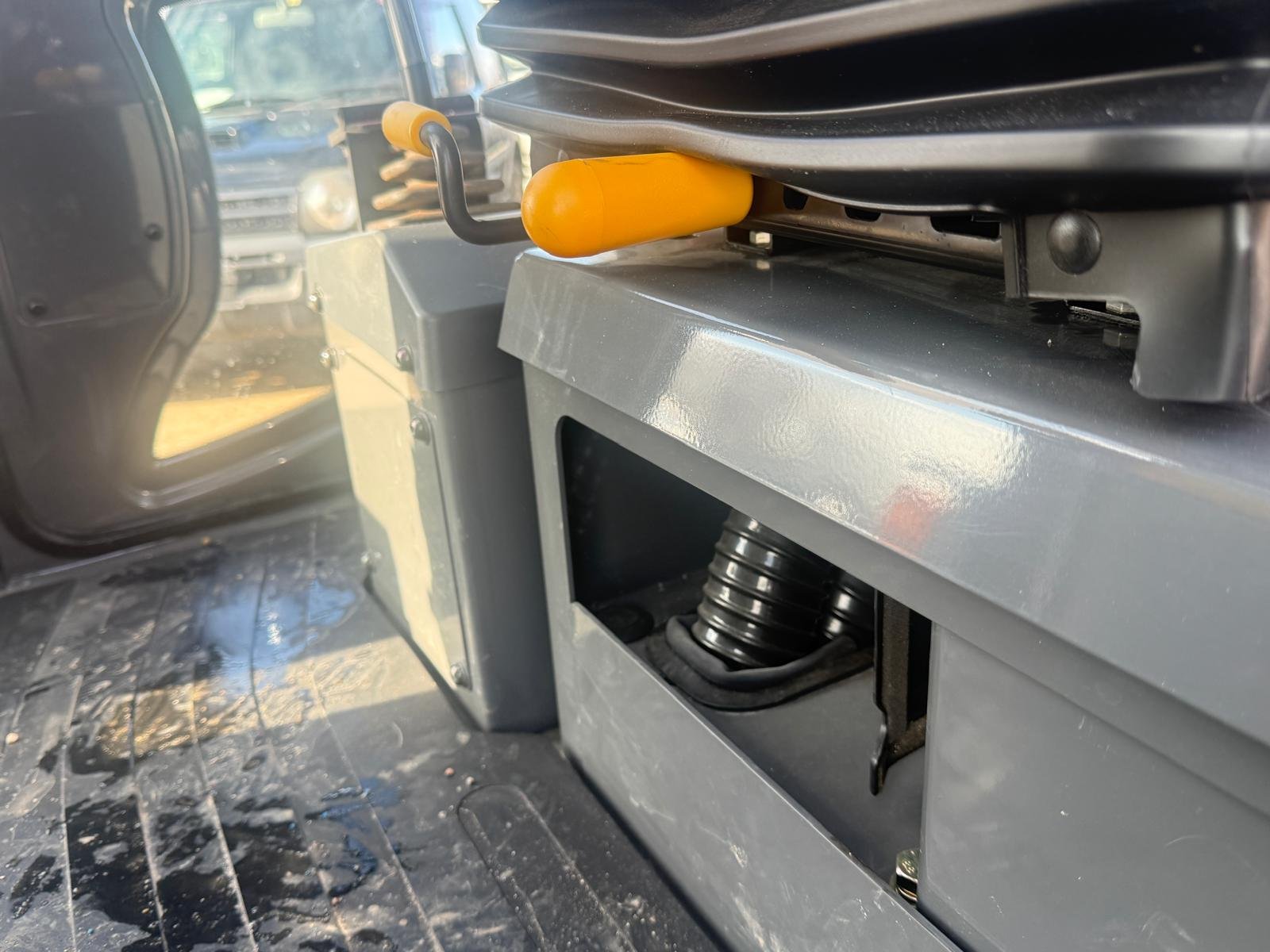 
								2010 Hitachi Wheel Loader 30HP full									