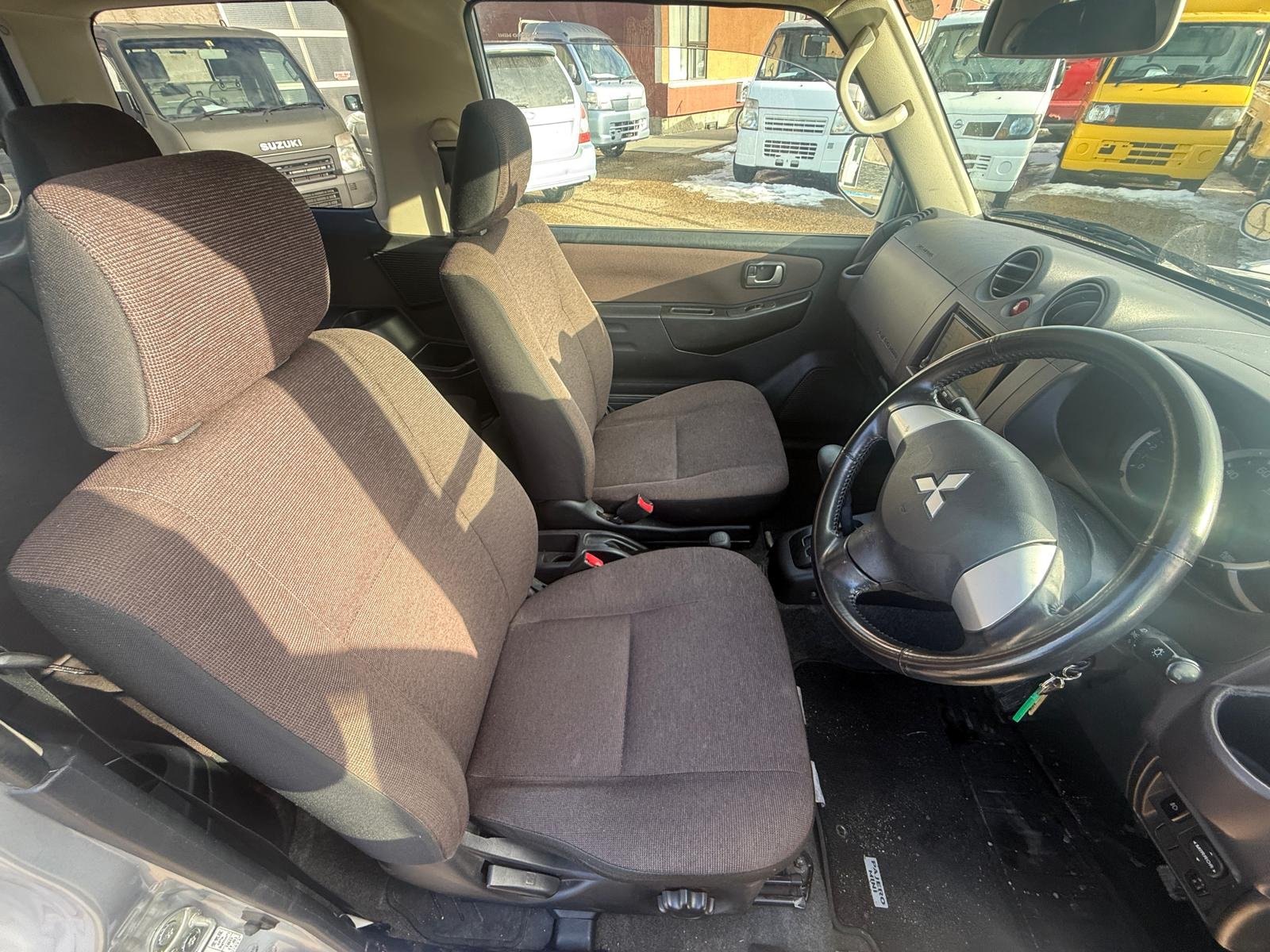 
								2008 Mitsubishi Pajero Mini 4WD #28 full									